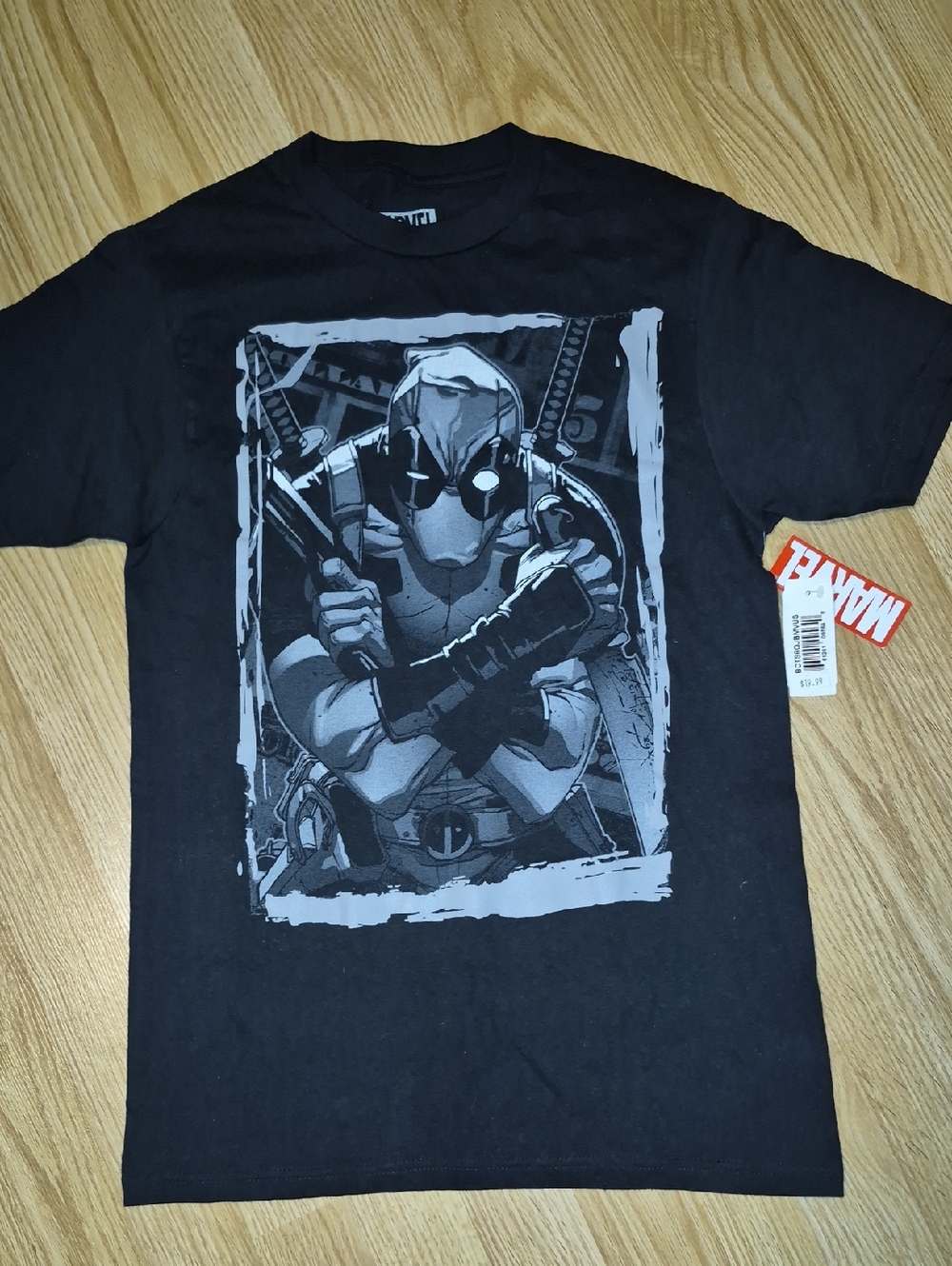 Nwt Mens Marvel Black & Gray Deadpool Framed Graphic Tee Size S